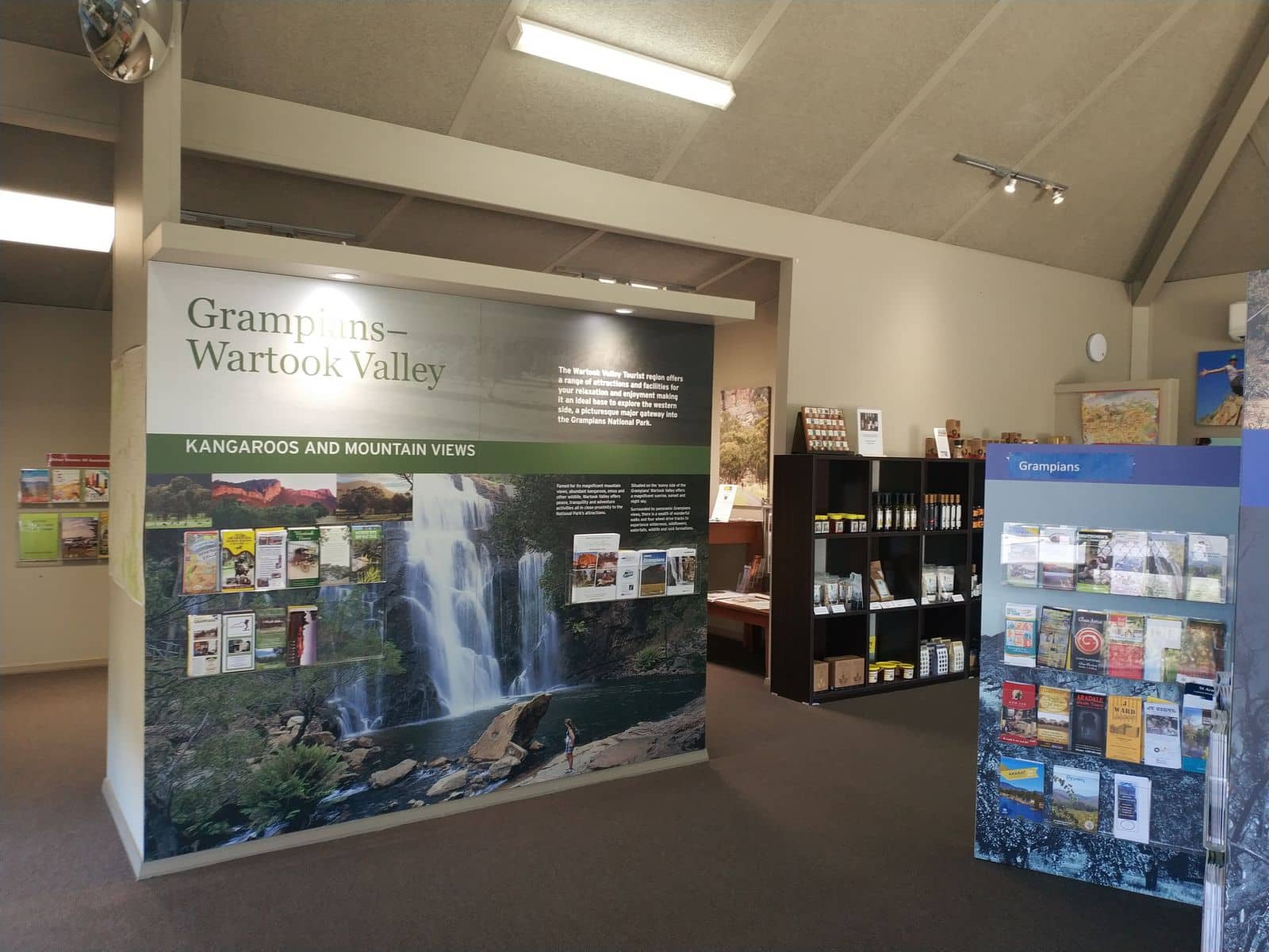 grampians tourist information centre